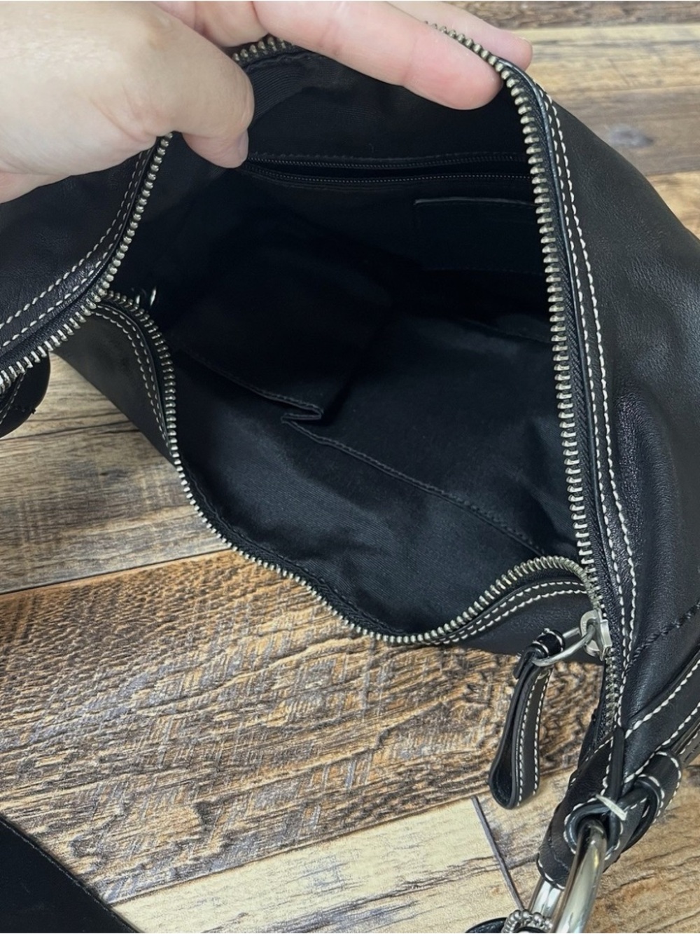 Vintage Coach Soho Hobo Shoulder Bag Black Small Y2K Luxe - Picture 9 of 15